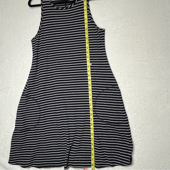 ATHLETA Womens Striped Swing Dress Oversized Navy Gray Size Medium - Picture 10 of 11